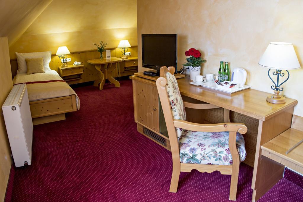 Hotel Pod Cizemka Sandomierz Phòng bức ảnh